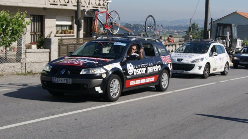 /Fotos/285.jpg oscar en carrera.jpg